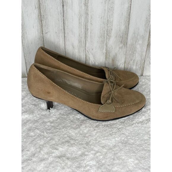 Aerosoles Tan Suede Kitten Heels Size 6.5 - Picture 4 of 8